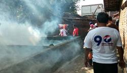 Langganan Rob, Caleg Perindo Fogging Ratusan Rumah di Pesisir Semarang