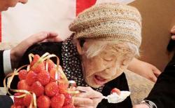 Orang Tertua di Dunia Ini Ternyata Gemar Main Game Othello