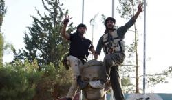 Warga Suriah Demo Menentang Pembangunan Patung Baru Hafez Al Assad