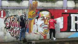 Seniman dan Relawan di Kendal Gelar Aksi Mural Jokowi-Ma'ruf Amin