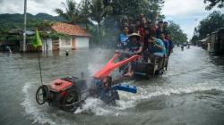 Banjir di Bantul, Jalur Wisata Parangtritis Tertutup