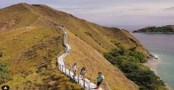 Jelajahi Bukit di Pulau Dua Balantak, Jalur Setapaknya Terlihat Ikonik