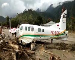 Banjir di Sentani, 2 Pesawat Terseret Arus