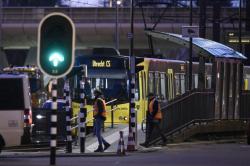 Sampaikan Dukacita, Menlu Retno Kutuk Penembakan di Utrecht Belanda