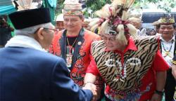Jadi Simbol Pemimpin Bijak, Tokoh Dayak Siap Menangkan Jokowi-Ma'ruf