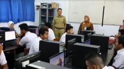 Pantau UNBK SMK, Wagub Sumut Yakin Para Siswa Lulus 100 Persen