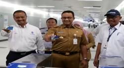 Naik MRT Masih Gratis, Penumpang Harus Bawa Kartu Elektronik
