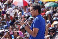 Tiba di Sorong, Sandi Dikasih Uang Receh Buat Bayar Utang Negara