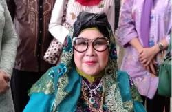 Mengenal Sosok Hajah Dian Al Mahri, Pendiri Masjid Kubah Emas Depok