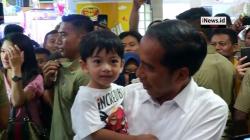Tiga Bulan Tak Bertemu, Jokowi dan Jan Ethes Main di Mal Solo