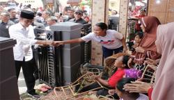 Jokowi Rancang Bulog Rotan untuk Atasi Suplai Bahan Baku di Cirebon