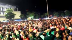 Konser Dangdut di Nganjuk Ricuh, Ratusan Penonton Saling Lempar Sandal