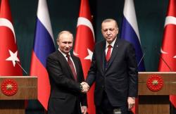 Putin dan Erdogan Bahas Kesepakatan Pengiriman Rudal S-400 ke Turki