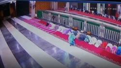 Berpura-pura Ikut Salat, Wanita Ini Rampas Tas Jamaah di Masjid