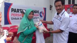 Antusias Sambut Bazar Murah Perindo, Ibu-Ibu di Probolinggo Rela Antre