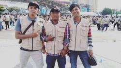 Pose 2 Jari Usai Apel Siaga, 2 Pengawas TPS di Makassar Dipecat