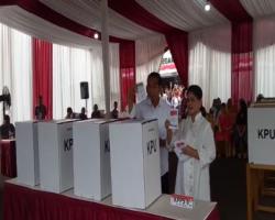 Video Jokowi Nyoblos di TPS 008 Gambir Jakarta Pusat