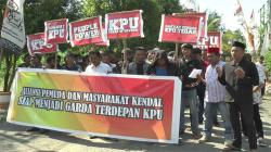 Dukung KPU, Aliansi Pemuda Kendal Kecam Klaim Kemenangan Sepihak