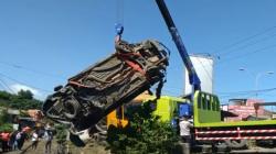 Honda BRV Ringsek Ditabrak KA di Cilegon, Perjalanan KA Terganggu