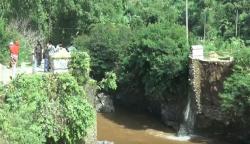 Jembatan Sungai Serayu di Wonosobo Hanyut Diterjang Banjir