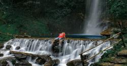 Menikmati Kejernihan Air di Curug Ngumpet Bogor, Dikelilingi Hutan Rindang