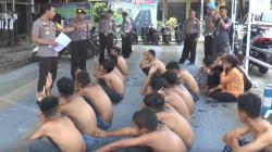 Bawa Celurit dan Pedang Samurai, 27 Remaja Tawuran Ditangkap di Padang