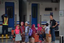 Program Mudik Gratis, Kemenhub Berangkatkan 18.000 Motor Pakai Kereta Api