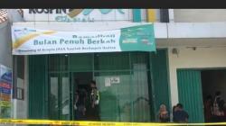 Satroni Kospin Jasa Syariah, Rampok Bersenpi Lukai Satpam dan Gasak Uang