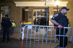 Polisi AS Gerebek dan Usir Aktivis di Kedubes Venezuela, Maduro Murka