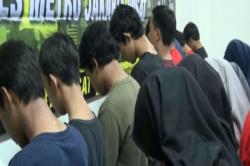 20 Remaja di Jakarta Diamankan Bawa Senjata Tajam, 5 Pelaku Perempuan di Bawah Umur