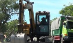 Jelang Lebaran, Perbaikan Jalur Pantura di Tegal dan Situbondo Dikebut