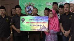 Pupuk Kepedulian, Lindu Aji Baksos dan Bagi Takjil ke Kaum Duafa