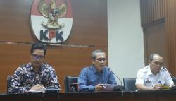 Modus Baru Suap Pejabat Imigrasi di NTB: Komunikasi Berkode Secara Tertulis