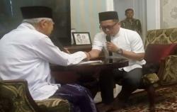 Detik-Detik Presenter Tio Nugroho Masuk Islam, Bersyahadat Dituntun KH Ma'ruf Amin