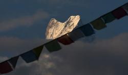 Lakukan Pencarian Pendaki yang Hilang, Pilot India Temukan 5 Mayat