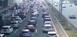 Lebaran Kedua, Lalu Lintas di Tol Jakarta-Cikampek Macet