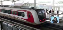  Uji Coba LRT Hari Pertama Disambut Antusias Warga