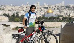 4 Tahun Keliling Dunia Pakai Sepeda, Jacky Chen Tempuh 54.000 Km