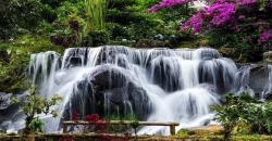 Wisata Bandung, Asyiknya Main di Air Terjun Buatan yang Sembunyi di Kebun Teh