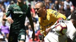 Tak Puas dengan Performa Robin Olsen, AS Roma Bidik Pau Lopez