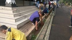 Tak Ikut Upacara Hari Pancasila, 22 ASN di Batang Jateng Dihukum Bersihkan Got