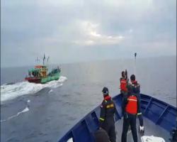 Detik-Detik Penangkapan Kapal Ikan Asing asal Malaysia