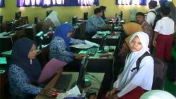 Wali Murid dan Siswa Berprestasi di Kendal Keluhkan Sistem Zonasi PPDB SMP