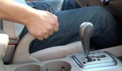 Begini Akibatnya Bila Mengaktifkan Rem Tangan Terlalu Lama