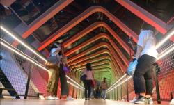 Instagramable, JPO Jakarta Kini Jadi Primadona Baru Lokasi Berfoto Warga