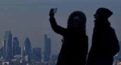 Jumlah Korban Tewas akibat Selfie Ekstrem Jauh Lebih Banyak dari Serangan Hiu