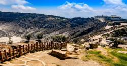 Weekend, Asyiknya Wisata di Tangkuban Perahu Lihat Gunung dengan Kawah Unik