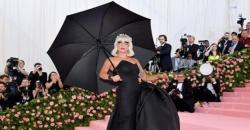 Lady Gaga Digosipkan Mengandung Anak Bradley Cooper