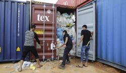 Indonesia Kembalikan 79 Kontainer Limbah Berbahaya ke 4 Negara, Termasuk AS dan Australia