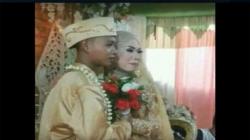 Beredar Foto Remaja Nikahi Nenek di Pati, Kades Jepat Lor: Itu Foto Hoaks